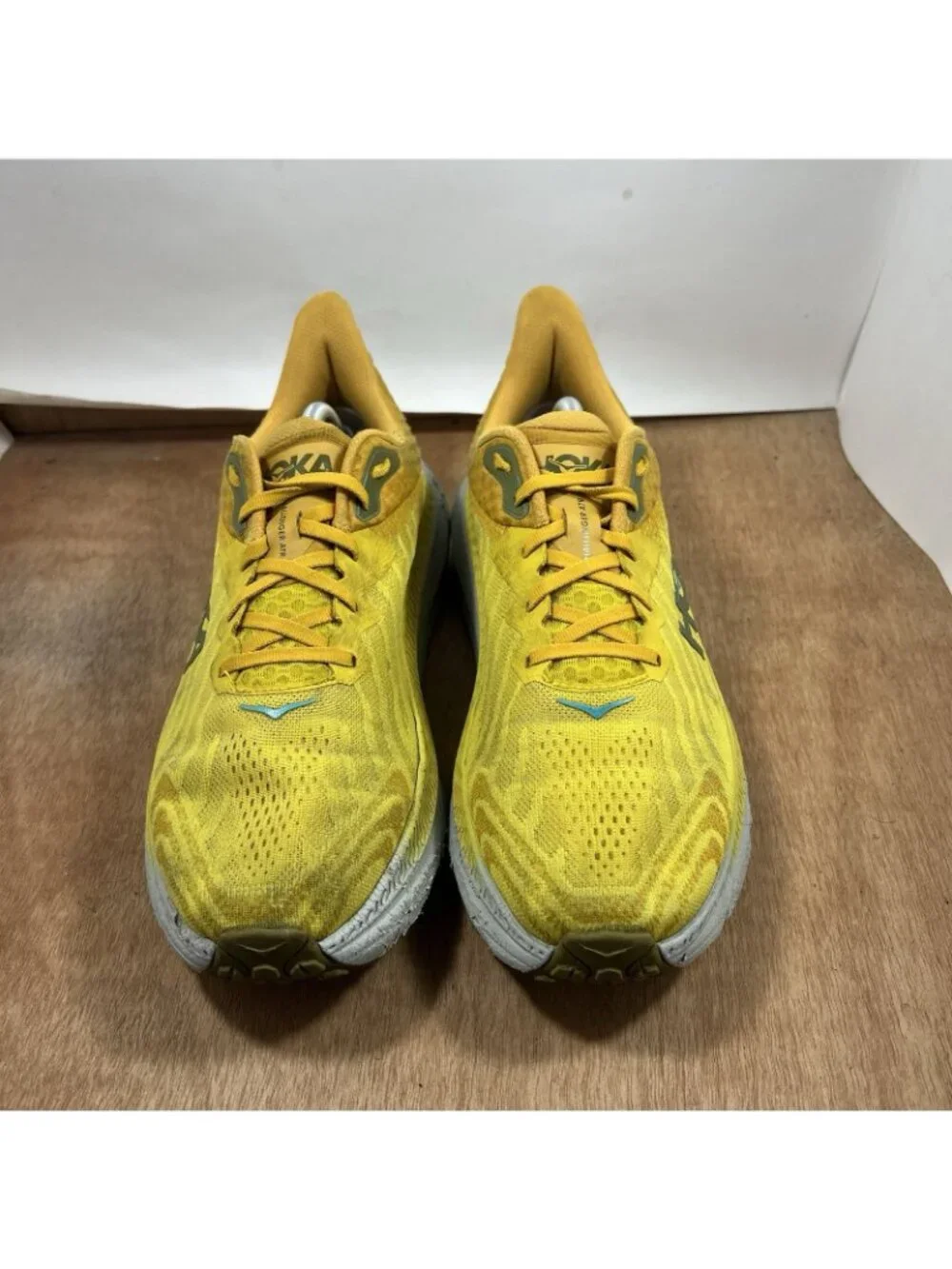 Hoka One One Challenger ATR 7 Mens 11.5 Shoes Yellow Trail Running Sneaker
